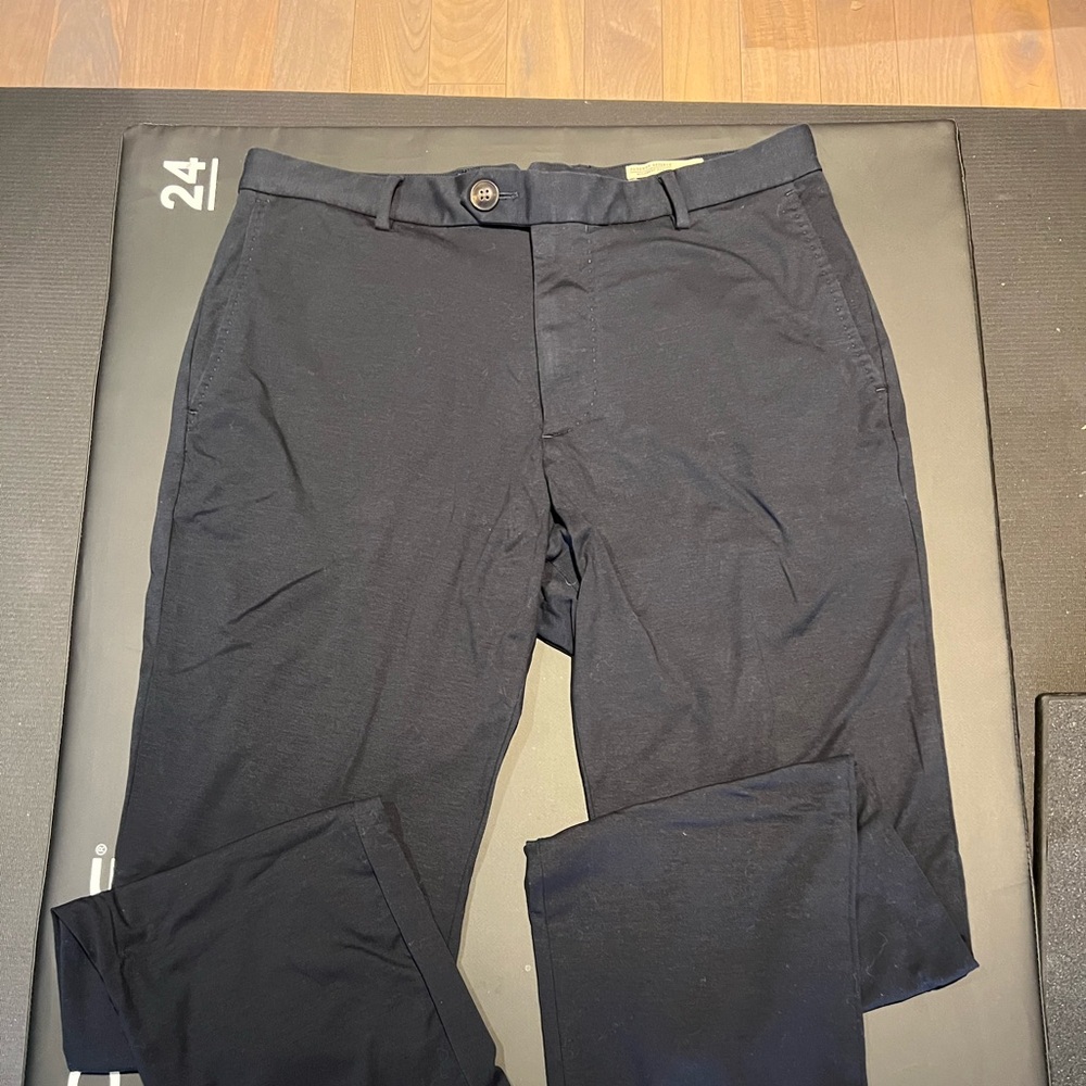 Faherty Movement Chino